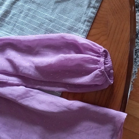 White House Black Market blouse - Picture 2 of 8